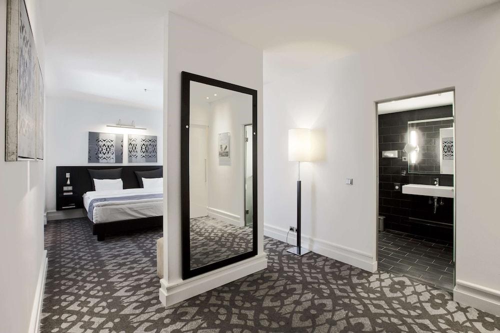 Scandic Palace Hotell 4*